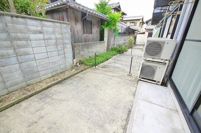 庭　お庭で自由な時間を過ごせます