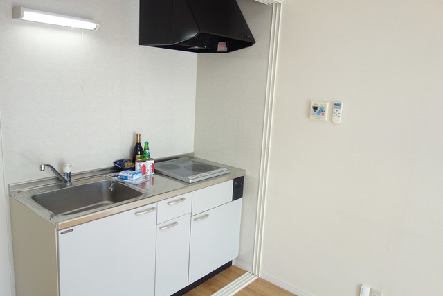 キッチン　別部屋の参考写真です。現状優先。