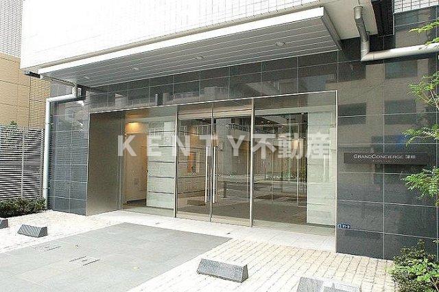 エントランス　建物の内部です