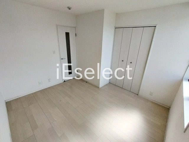 居室・リビング　白を基調としたおしゃれなお部屋