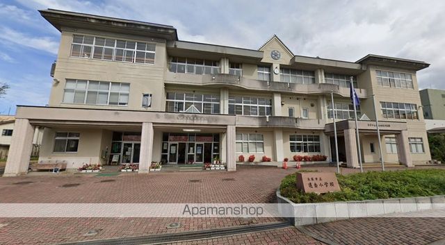 小学校　遷喬小学校（小学校）まで383m