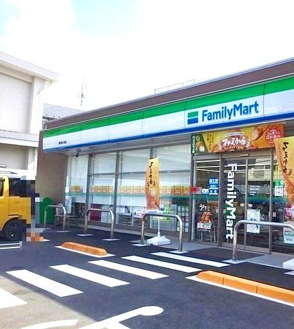 コンビニ　ファミリーマート浦和南元宿店（コンビニ）まで140m