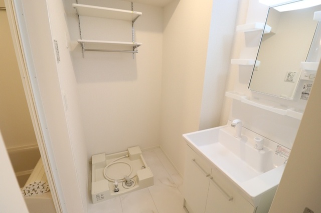 洗面設備　洗面化粧台