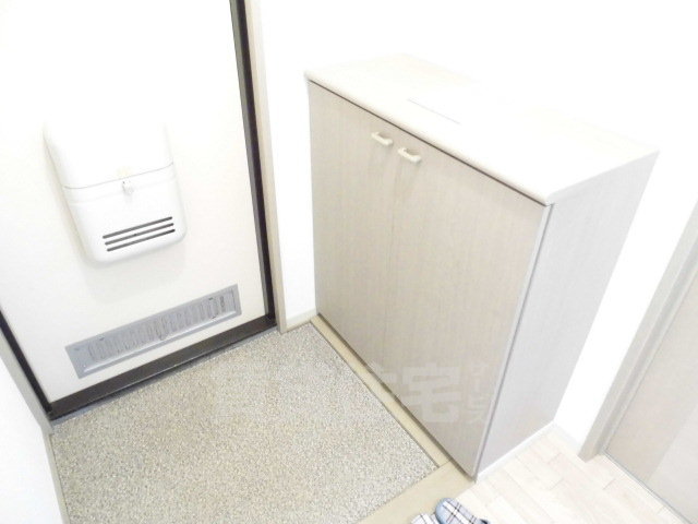 ＪＲ阪和線 上野芝駅 徒歩17分 3階建 築27年の玄関写真