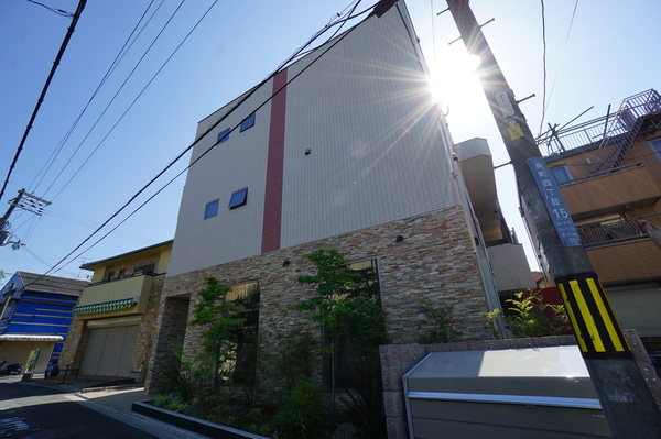 建物外観　オンライン内覧実施中