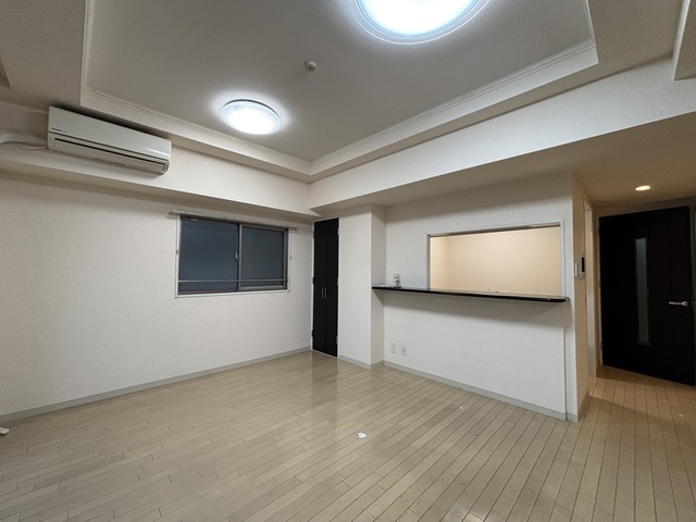 エスリード京橋II番館の居間写真