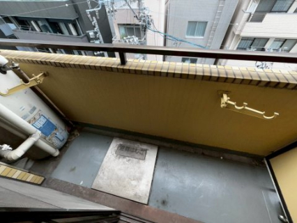 バルコニー　上前津かえでビル