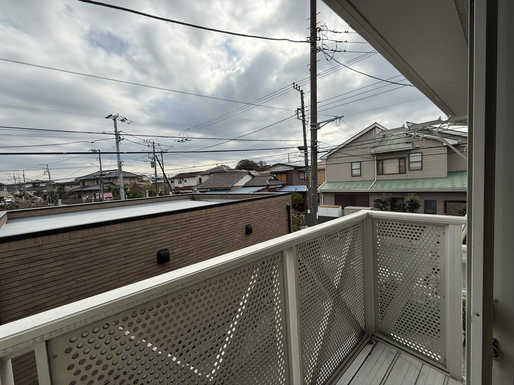 バルコニー　洋室4.6帖間にはバルコニーがあります！！