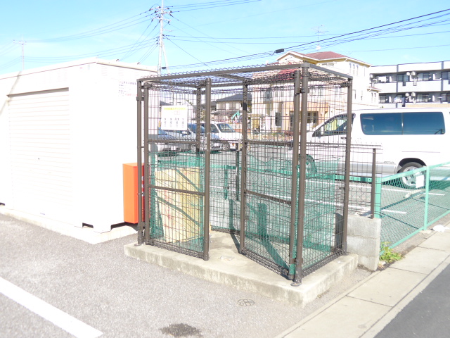 その他　敷地内ゴミステーション