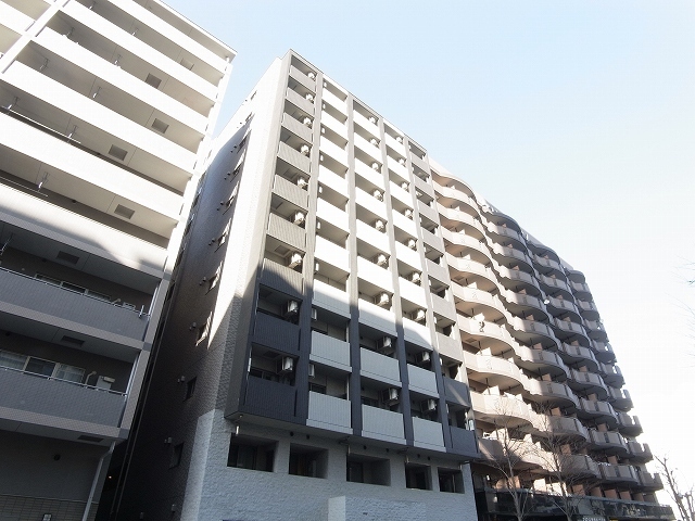 プロシード新横浜の建物外観
