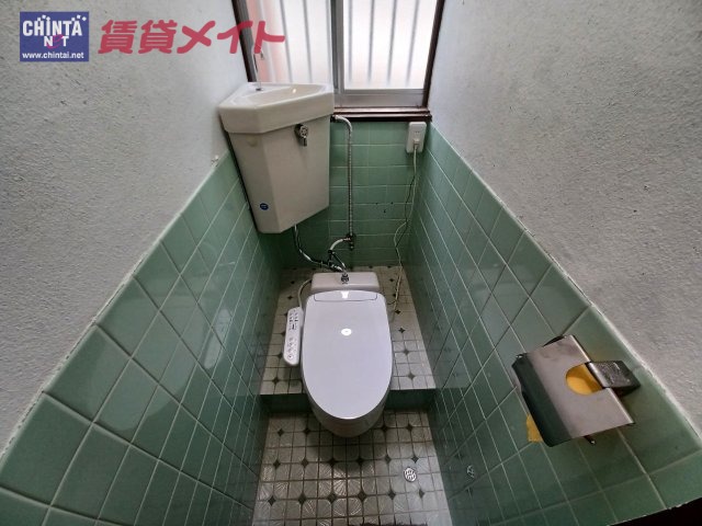 【伊勢市大湊町のアパートのトイレ】