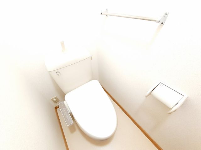 【アヴェニールＢのトイレ】