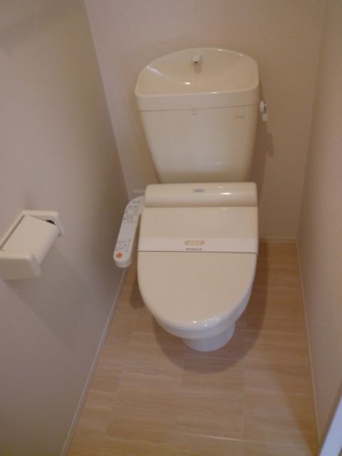 【ブレシア カツラ　IIのトイレ】