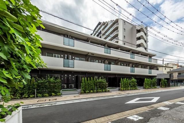 【江東区東陽のマンションの建物外観】