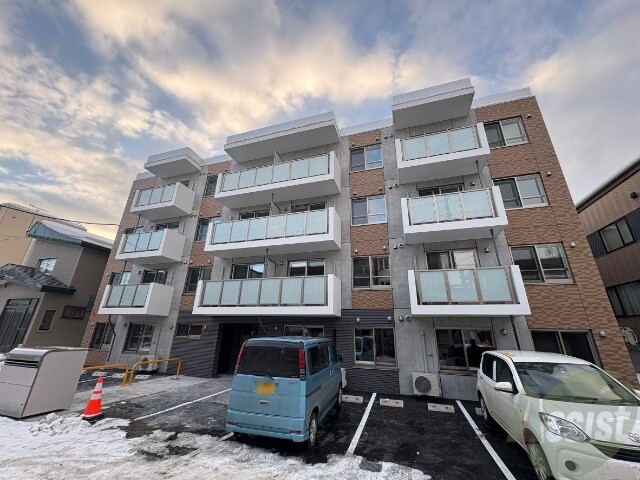 建物外観　札幌市東区北３３条東「Ｐａｒｔｉｒｅ新道東」