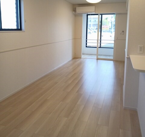 居室・リビング　日当たり良好13.3帖のリビング