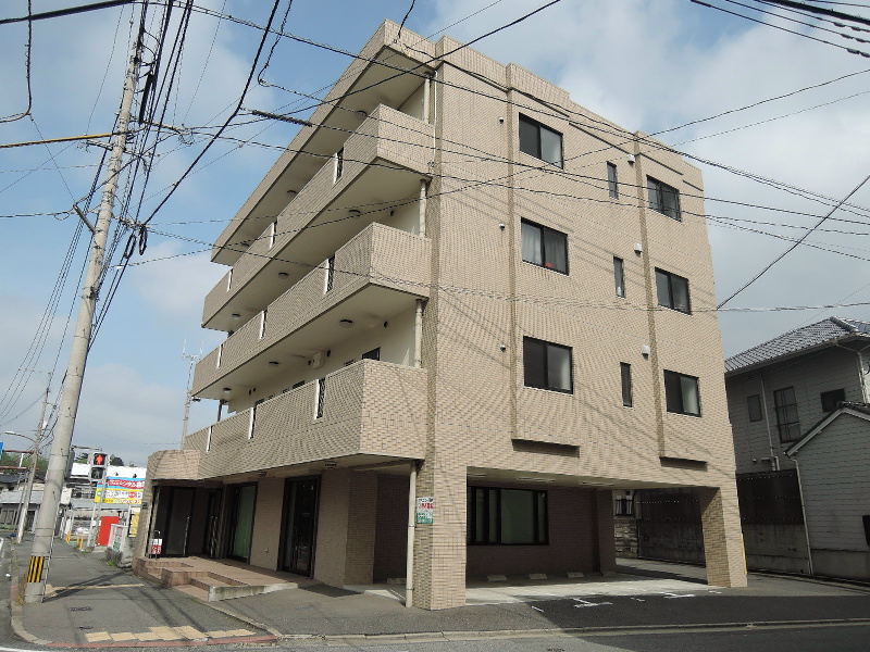 北九州市八幡西区清納のマンションの建物外観