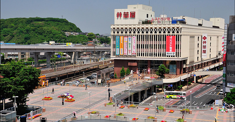 【北九州市八幡西区清納のマンションのショッピングセンター】