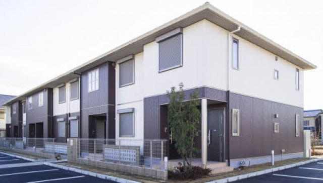 北葛城郡広陵町大字笠のアパートの建物外観