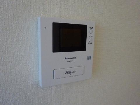 サテライト総持寺　セキュリティ　カメラ付インターホン