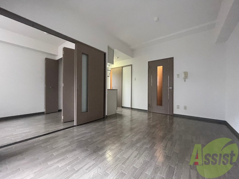 居室・リビング　広くてキレイなＬＤＫが広がっていて、充実した生活が送れそう。