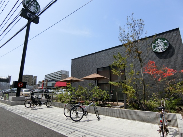 その他　スターバックス　徒歩2分（その他）まで145m