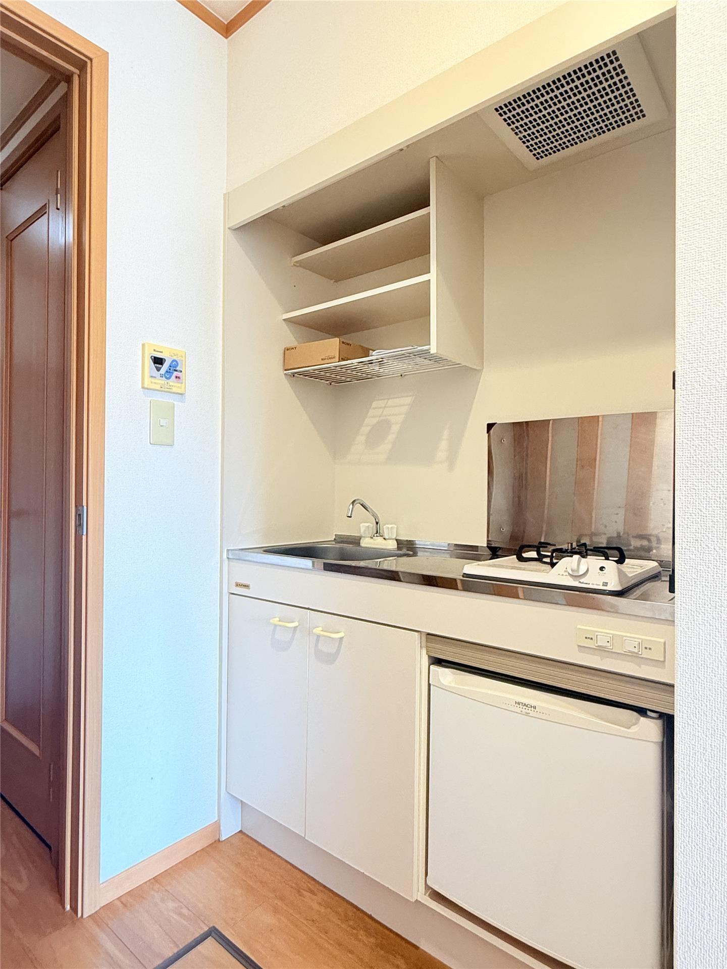 キッチン　※同物件別室同タイプの写真です