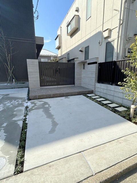 エントランス　★物件へのアプローチ★