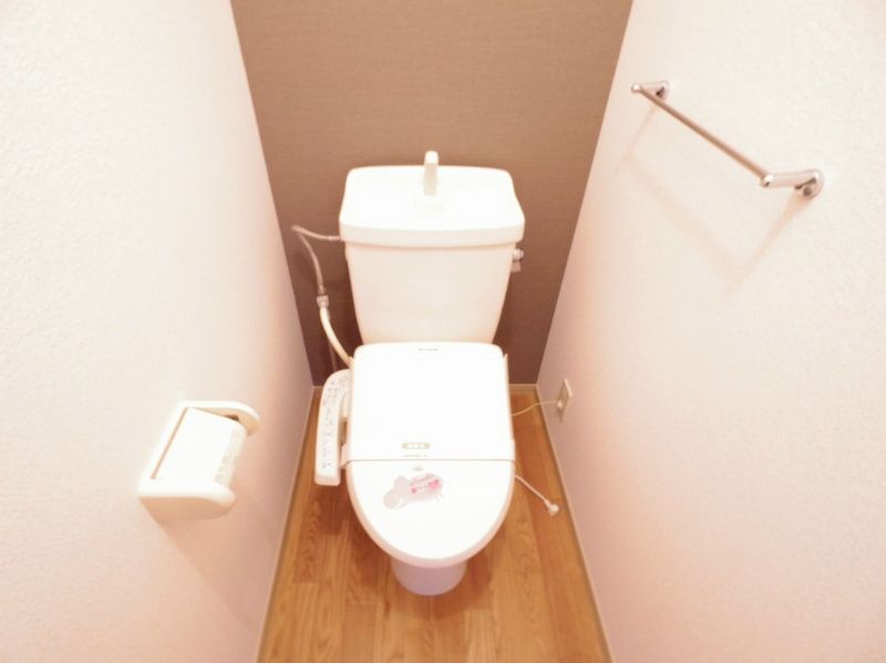 トイレ　※同仕様写真