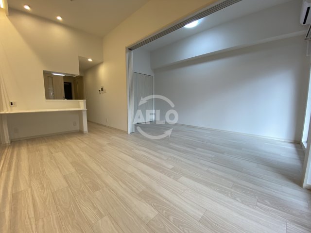 居室・リビング　ディームス福島（旧名：プレジオ福島リバーガーデン）　リビング