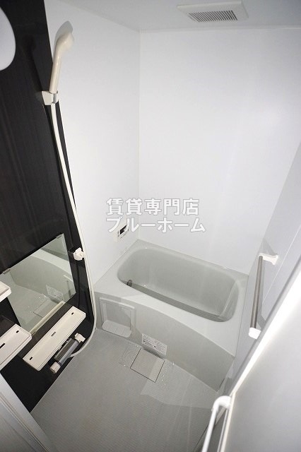 バス・シャワールーム　追い焚きのあるバスルーム！