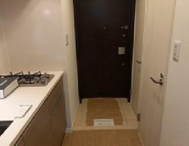 玄関　※別部屋の参考写真です。