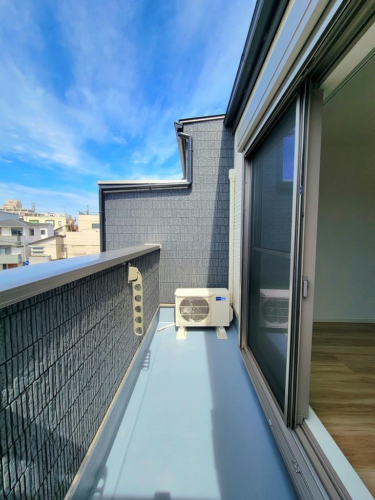 バルコニー　落ち着いた時間を過ごせるバルコニーです