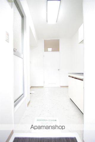 ＪＲ豊肥本線 東海学園前駅 徒歩25分 3階建 築40年の内装写真