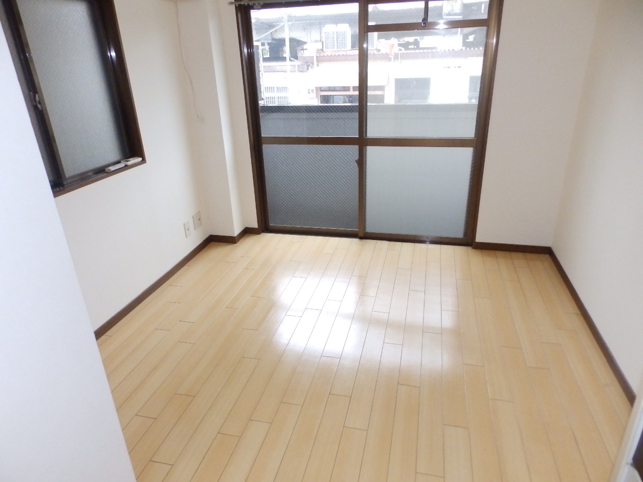 居室・リビング　フローリング