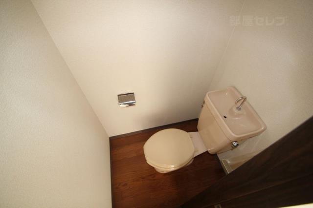 トイレ　清潔感のあるお手洗いです。