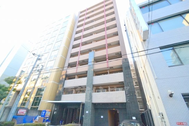クレアート新大阪パンループの建物外観