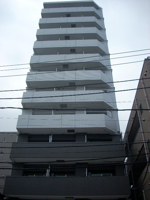 江東区枝川のマンションの建物外観