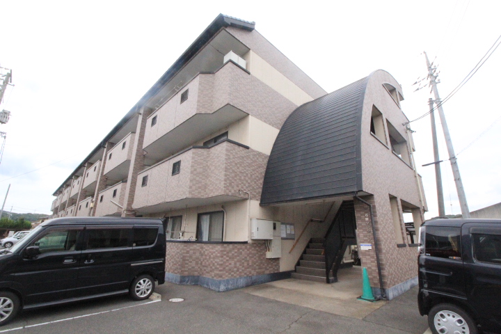 建物外観　福田町浦田の2LDKアパート☆