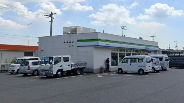 コンビニ　ファミリーマート倉敷連島店（コンビニ）まで833m