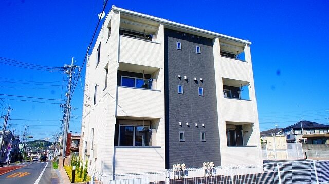 シャトーエアリーの建物外観