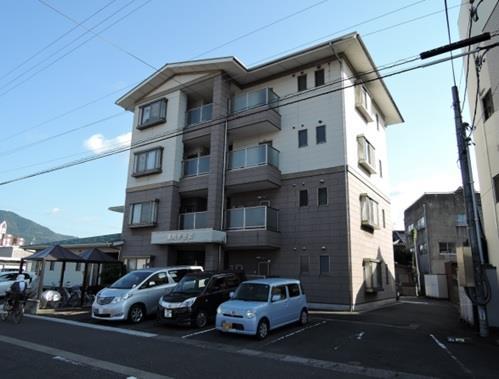 津内参番館の建物外観