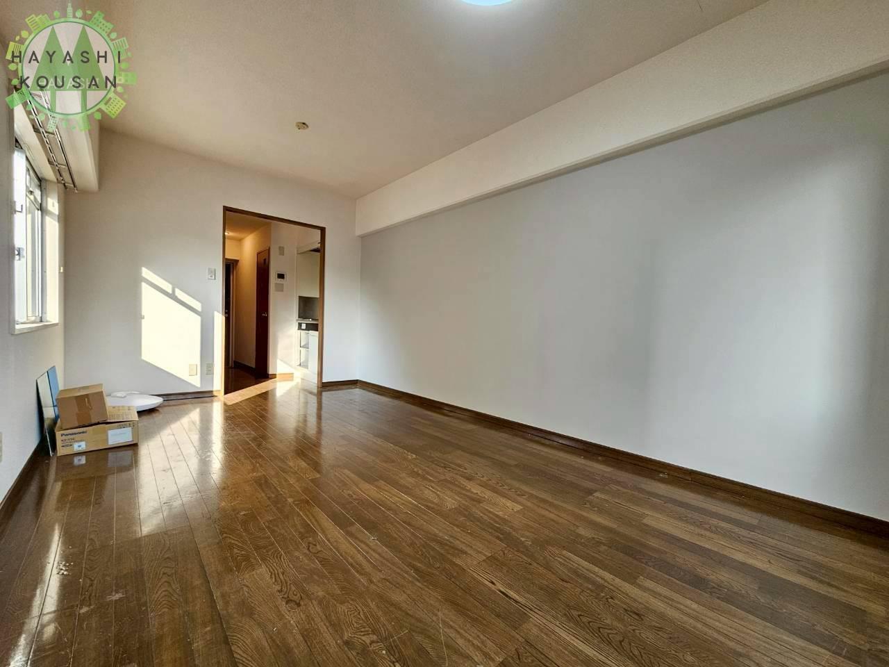 居室・リビング　一面アクセントクロスです♪