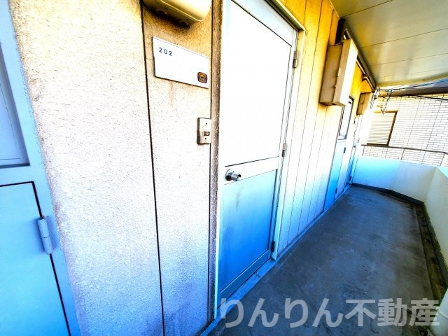 玄関　落ち着いた玄関です