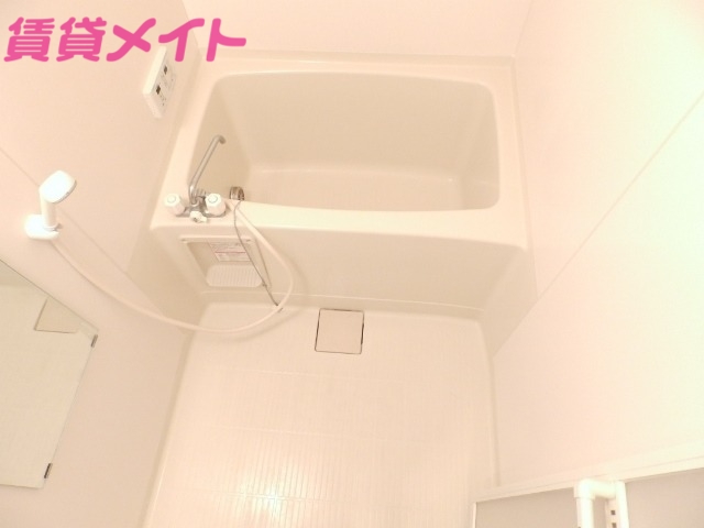 バス・シャワールーム　別部屋同タイプ