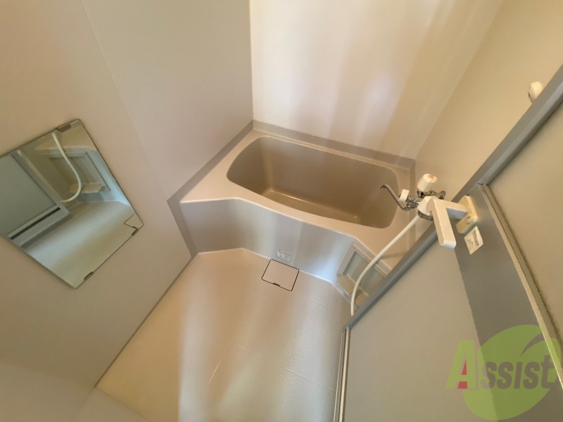 バス・シャワールーム　お風呂です。ゆっくりお風呂につかるのも体に良いですね～