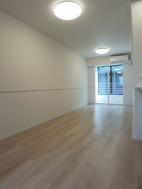 グローティールB_内装_0