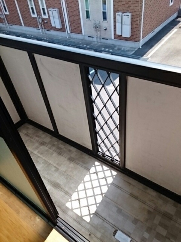 バルコニー　図面と現状に相違がある場合には現状を優先