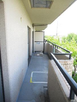 　バルコニー　ベランダ