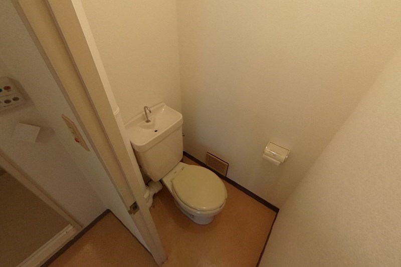 トイレ　別室参照